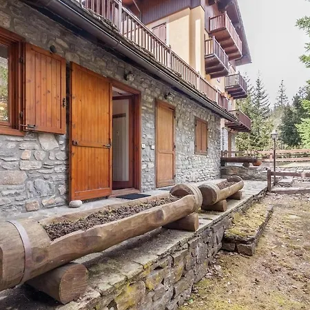 10 Min. Da Courmayeur Elegante